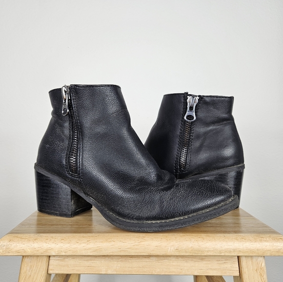 Beast Fashion Black Zipper Booties Size 8 - Picture 1 of 7